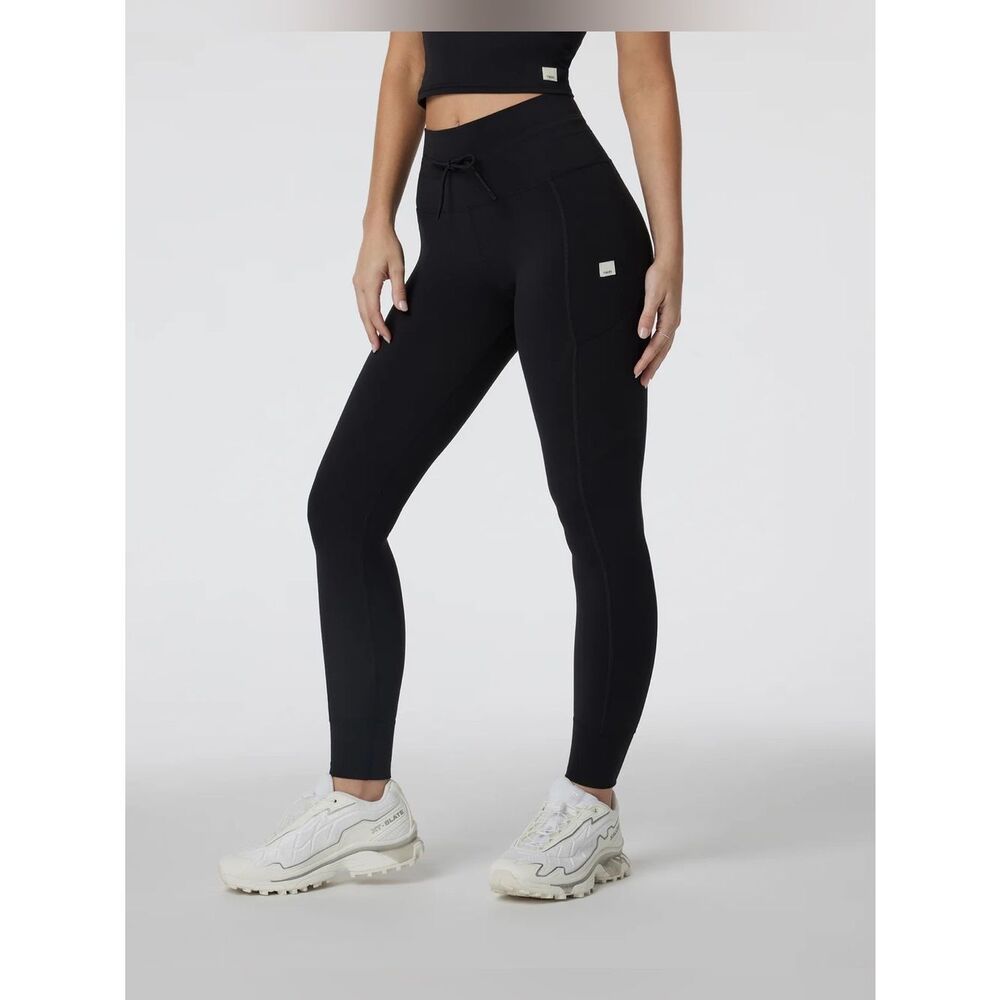 Vuori Black High-Rise Pocket Leggings size medium